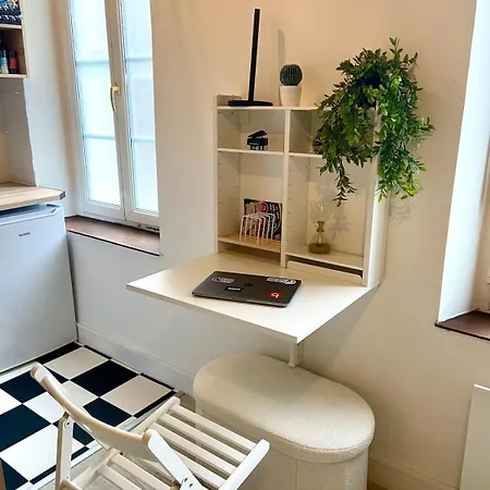 Διαμέρισμα Proche Cathedral - Wifi - Netflix - Parking *